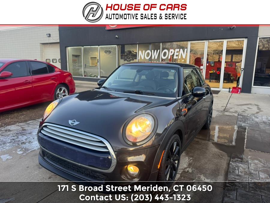 2015 MINI Cooper Hardtop 2dr HB photo