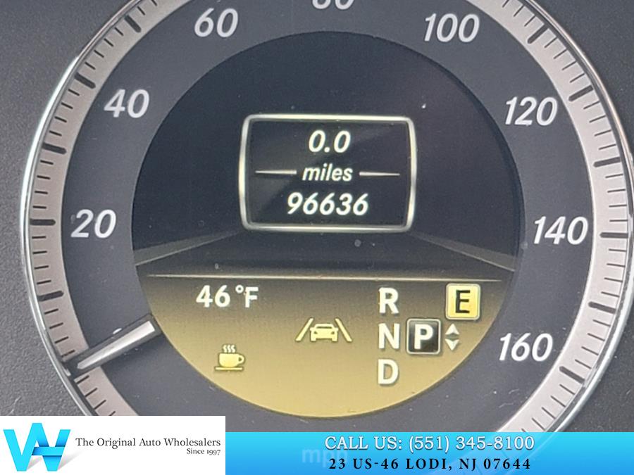 2012 Mercedes-Benz E-Class E350 4MATIC Luxury photo