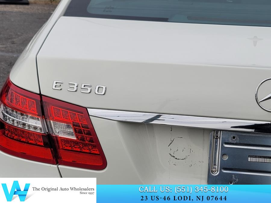 2012 Mercedes-Benz E-Class E350 4MATIC Luxury photo
