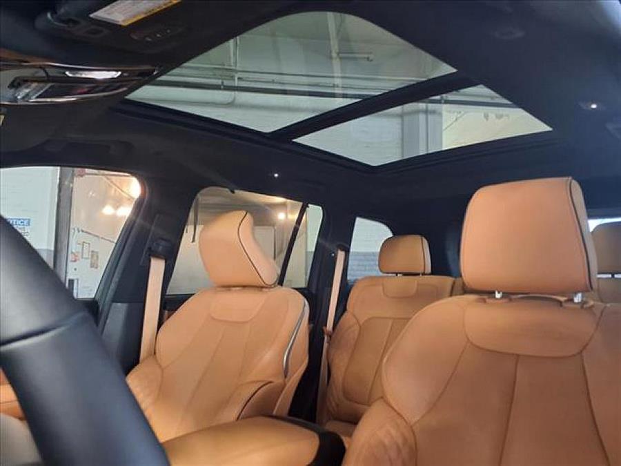 2023 Jeep Grand Cherokee SUMMIT RESERVE photo