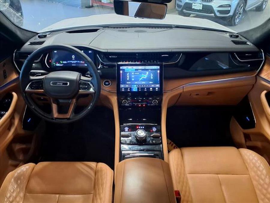 2023 Jeep Grand Cherokee SUMMIT RESERVE photo