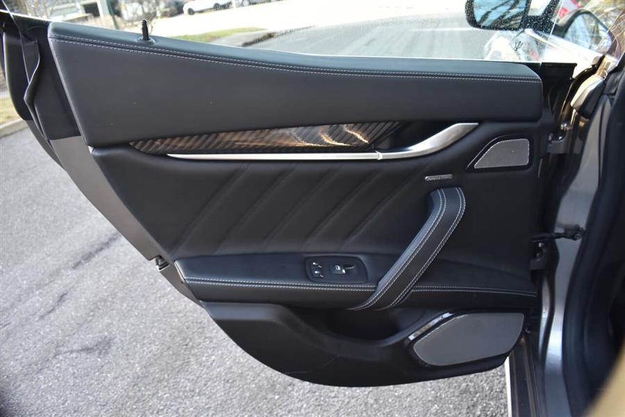2019 Maserati Ghibli GranSport 4dr Sedan photo