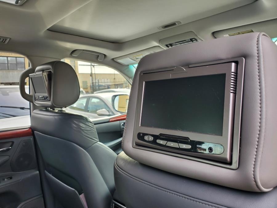 2008 Lexus LX 570 photo