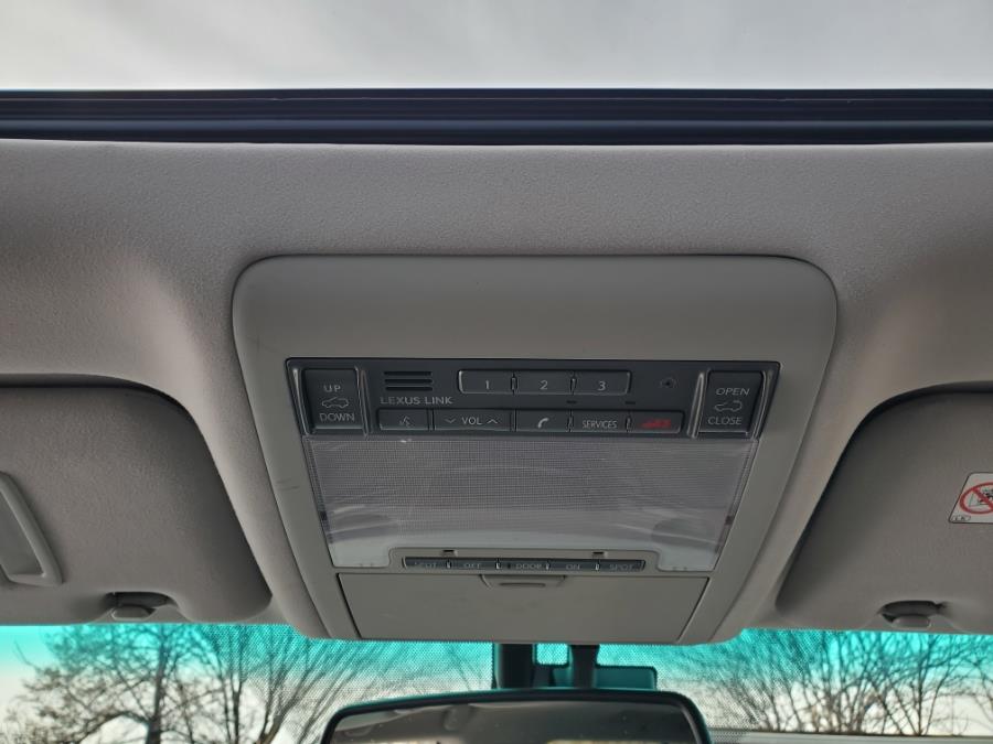 2008 Lexus LX 570 photo