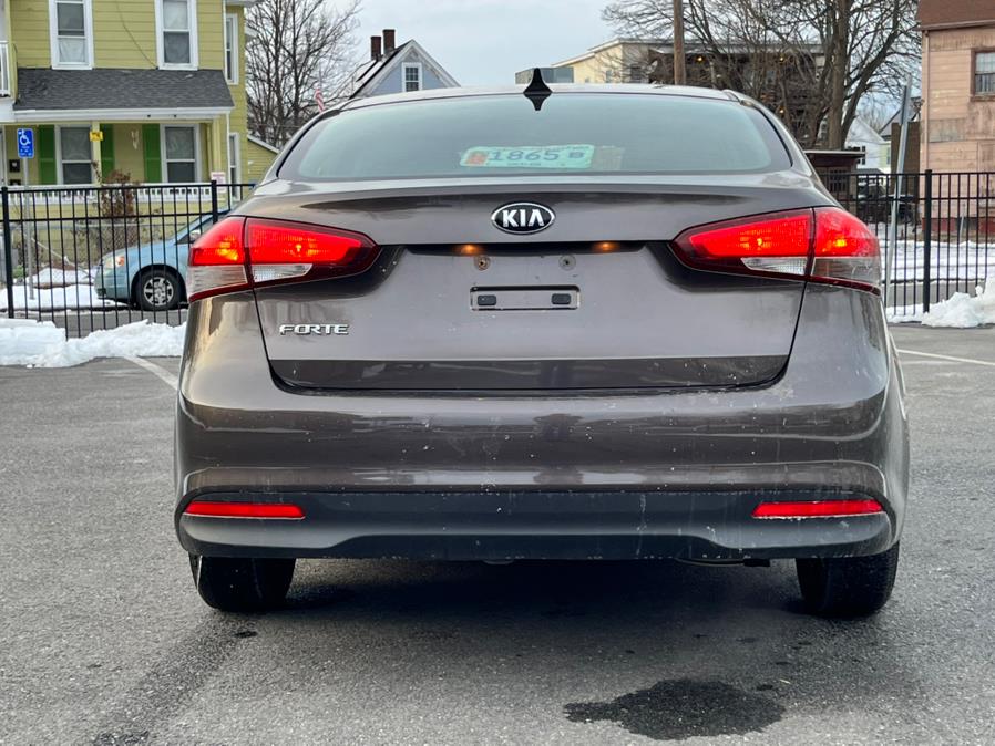 2017 Kia Forte LX Auto photo
