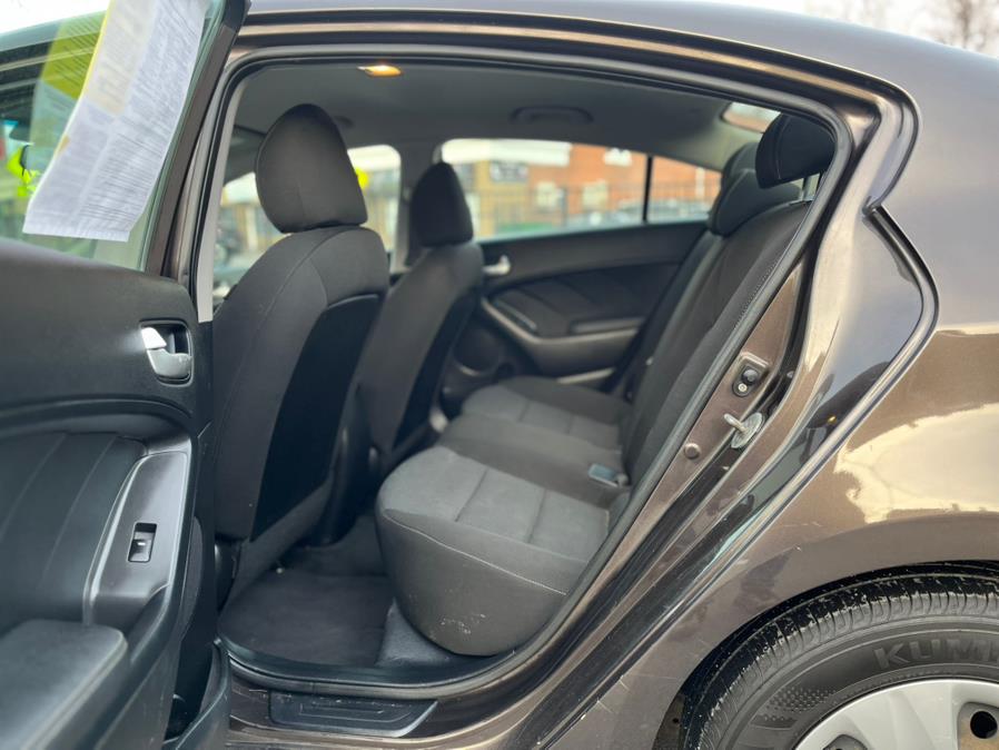 2017 Kia Forte LX Auto photo