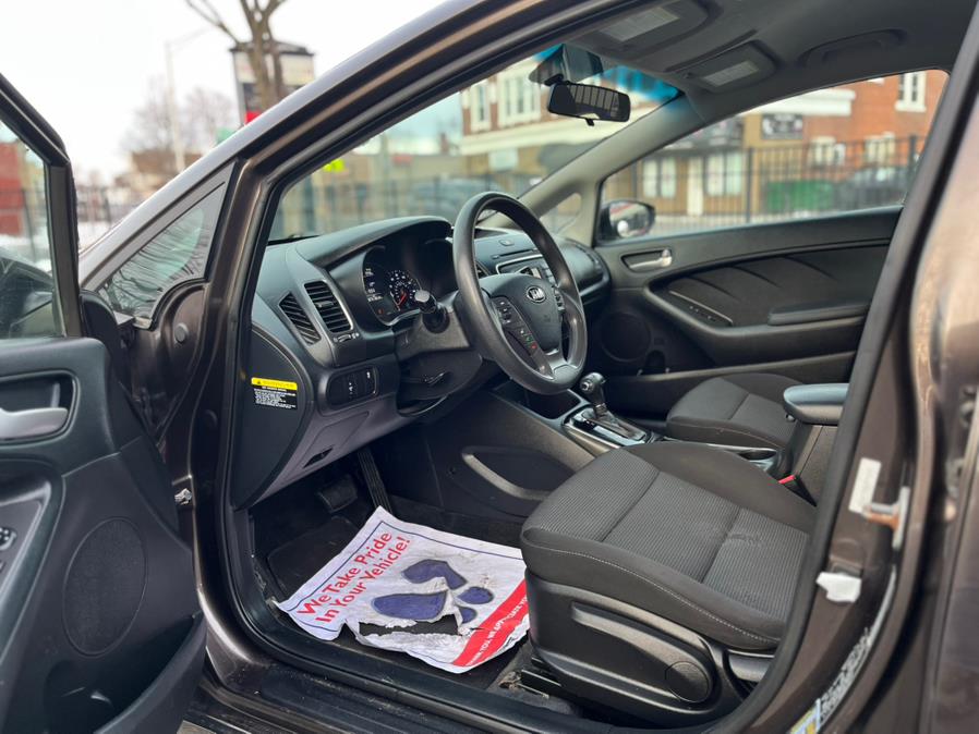 2017 Kia Forte LX Auto photo