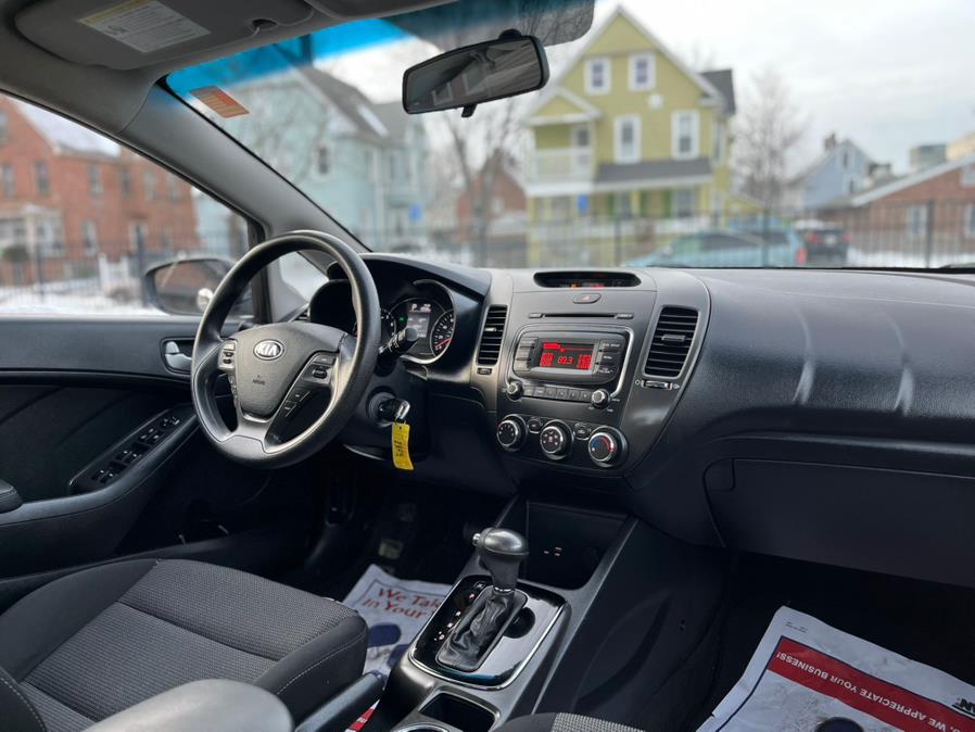 2017 Kia Forte LX Auto photo