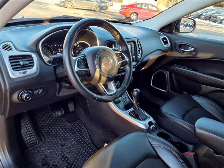 2018 Jeep Compass LATITUDE photo