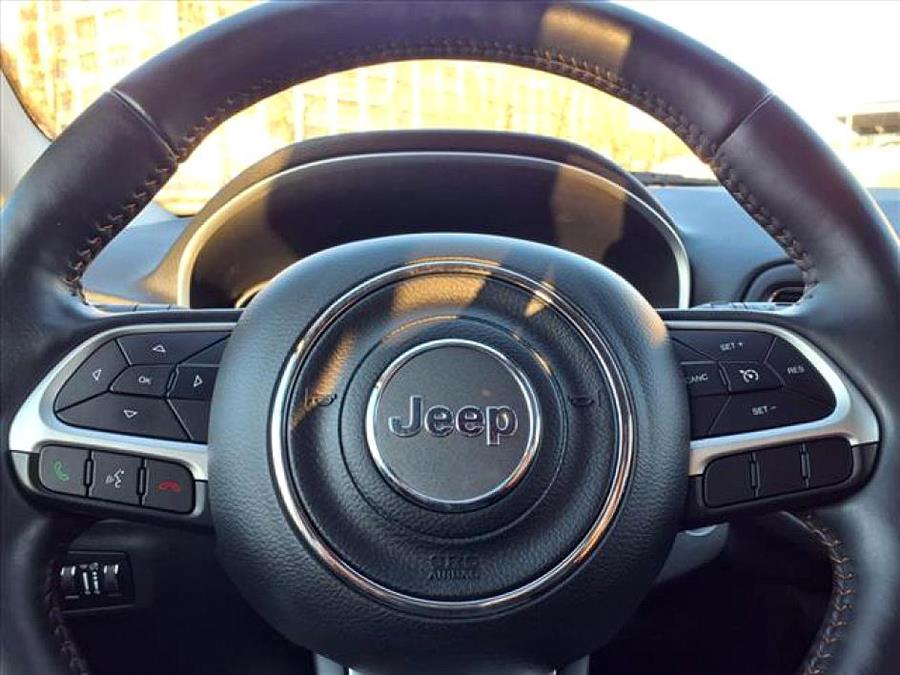 2018 Jeep Compass LATITUDE photo