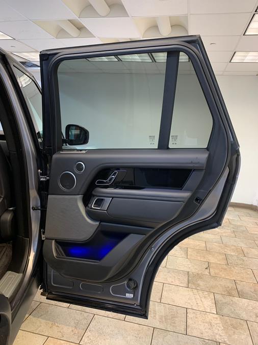 2022 Land Rover Range Rover Westminster SWB photo