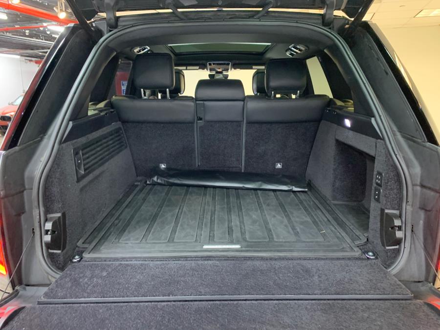 2022 Land Rover Range Rover Westminster SWB photo