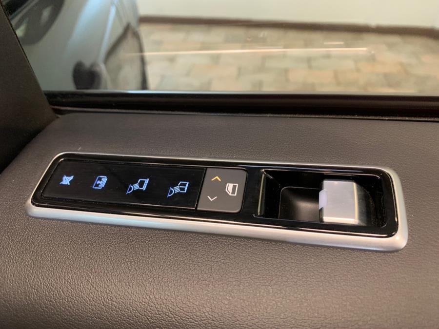 2022 Land Rover Range Rover Westminster SWB photo