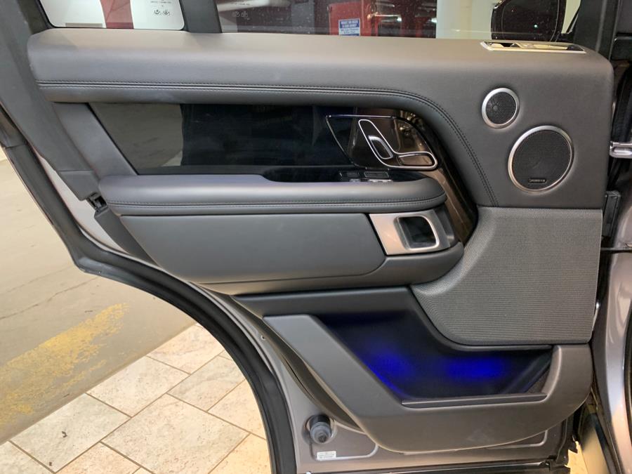 2022 Land Rover Range Rover Westminster SWB photo