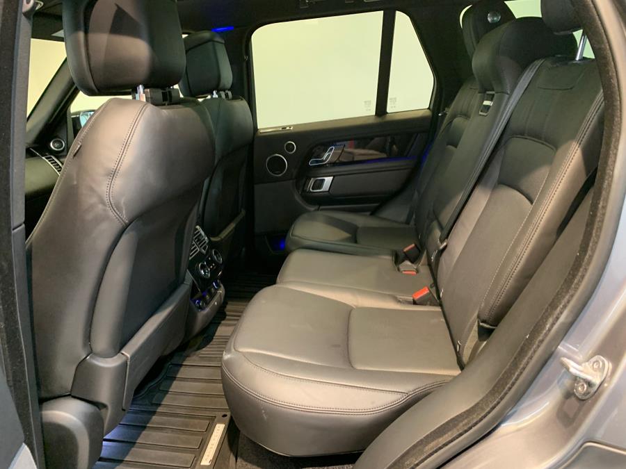 2022 Land Rover Range Rover Westminster SWB photo