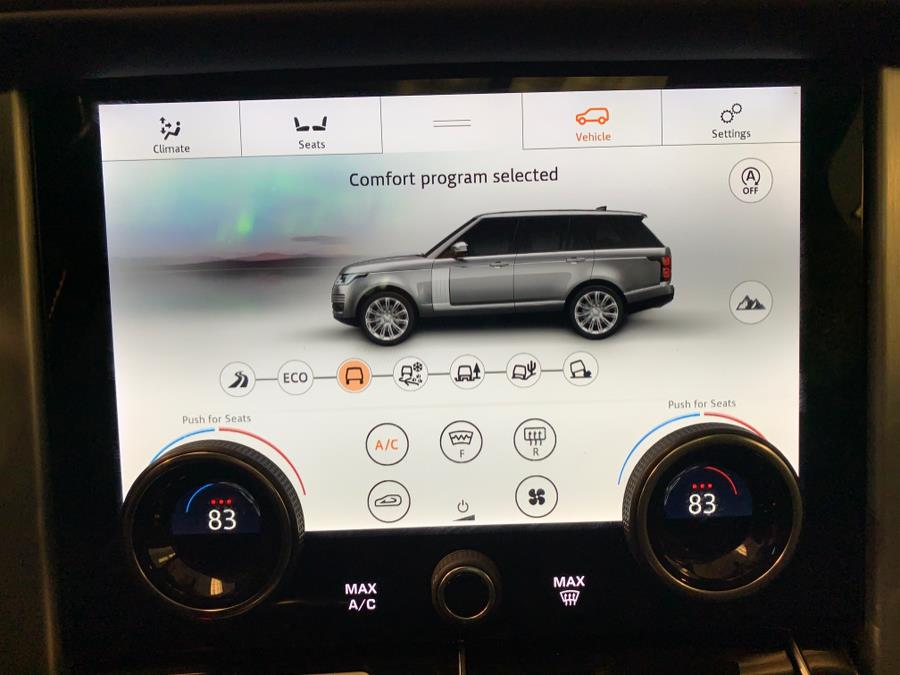 2022 Land Rover Range Rover Westminster SWB photo