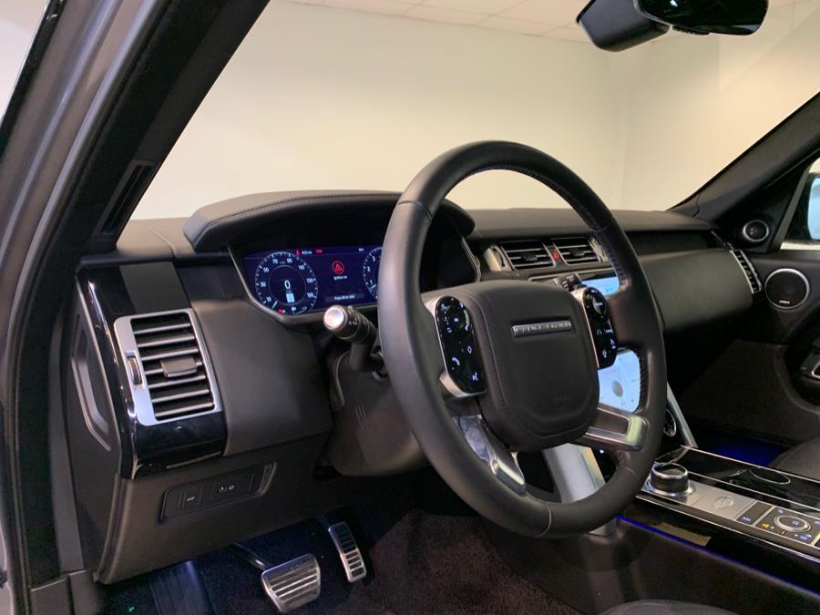 2022 Land Rover Range Rover Westminster SWB photo