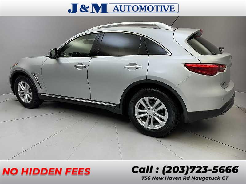 2017 Infiniti QX70  photo