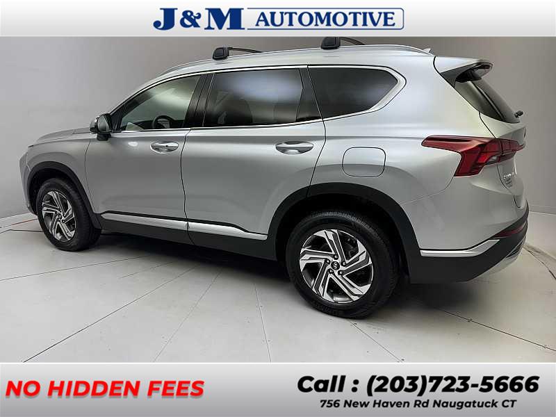2022 Hyundai Santa Fe SEL photo