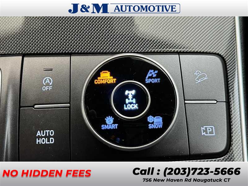 2022 Hyundai Santa Fe SEL photo