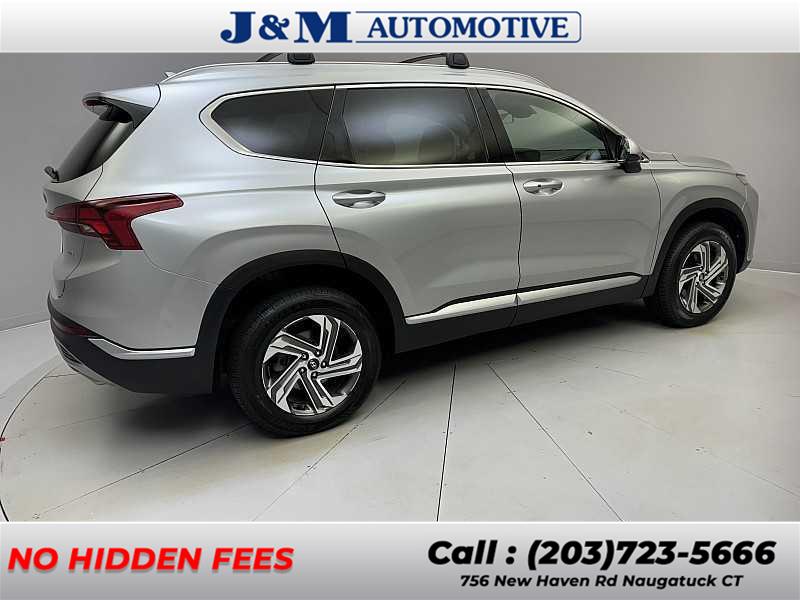 2022 Hyundai Santa Fe SEL photo