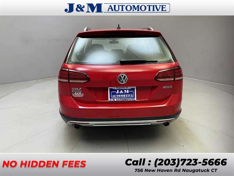 2019 Volkswagen Golf Alltrack S photo