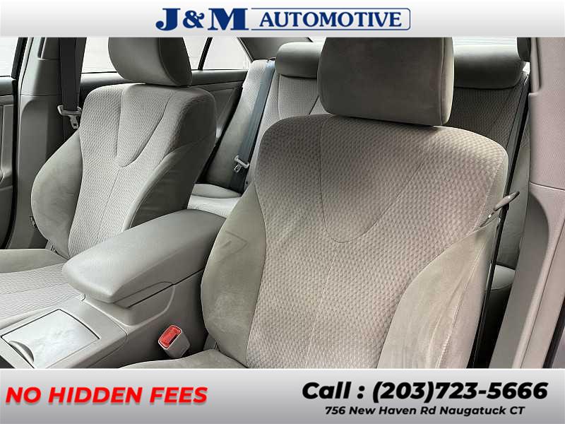 2010 Toyota Camry photo