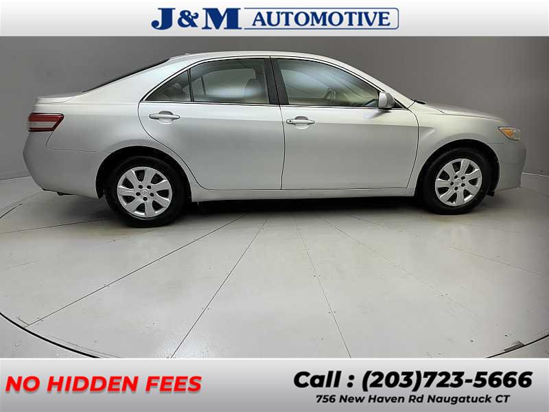 2010 Toyota Camry photo