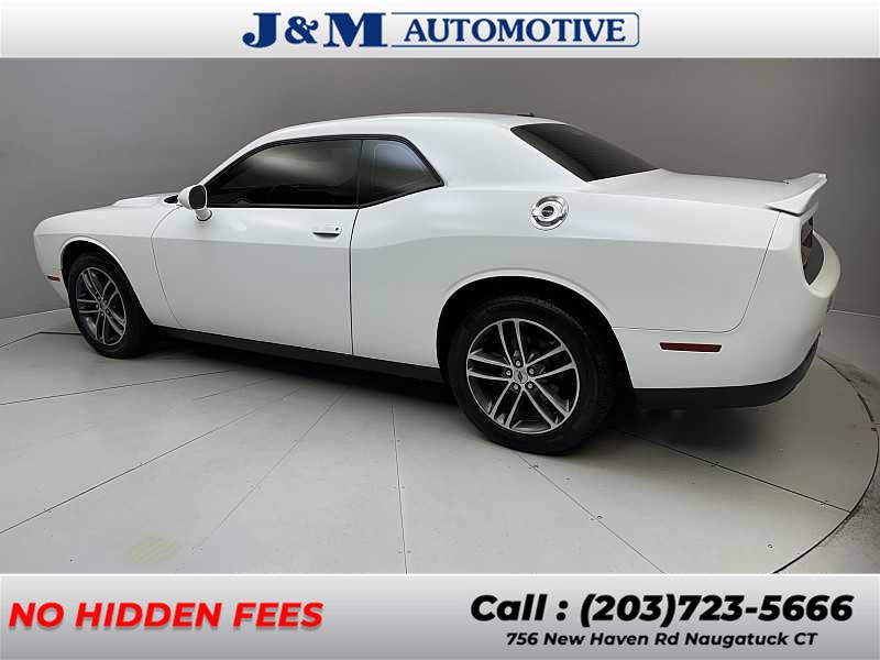 2019 Dodge Challenger SXT photo