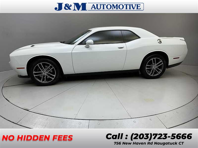 2019 Dodge Challenger SXT photo