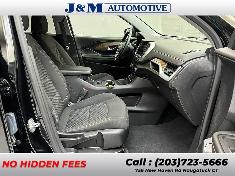2021 GMC Terrain SLE photo