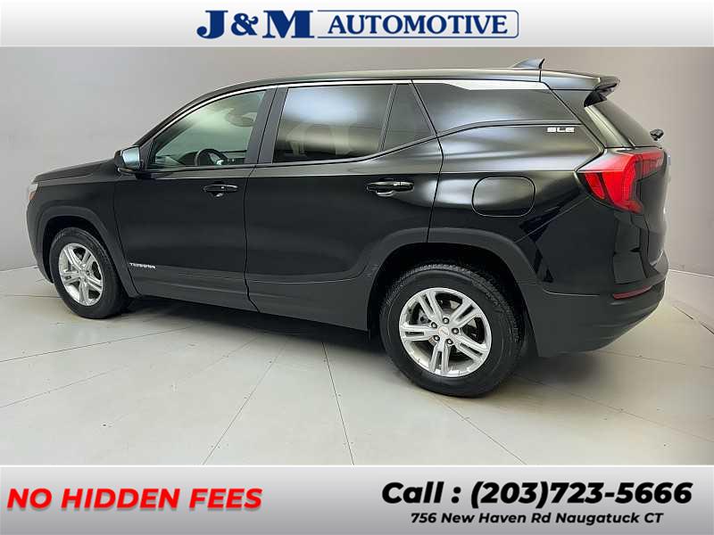 2021 GMC Terrain SLE photo