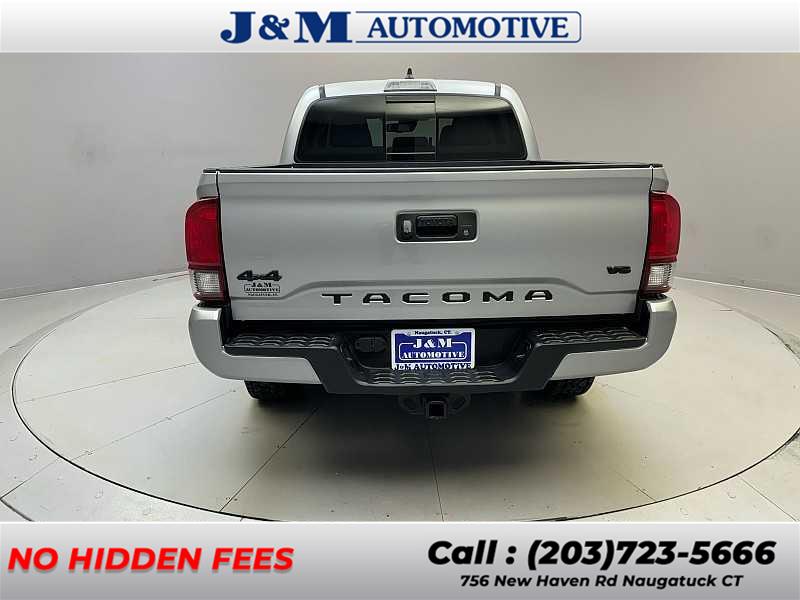 2021 Toyota Tacoma SR5 photo
