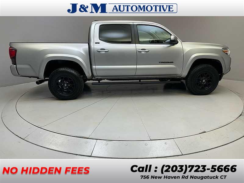 2021 Toyota Tacoma SR5 photo