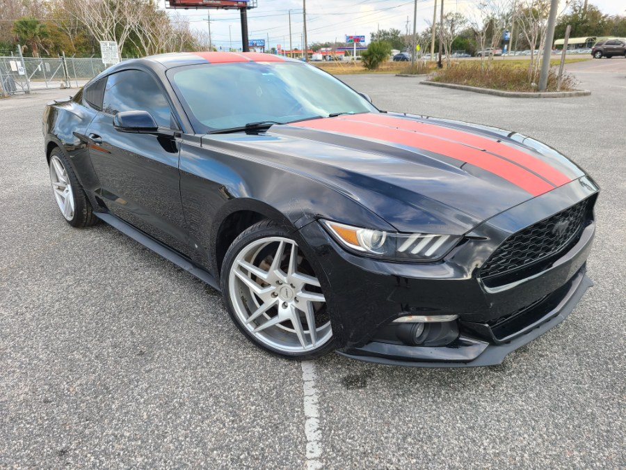 2017 Ford Mustang EcoBoost Fastback photo