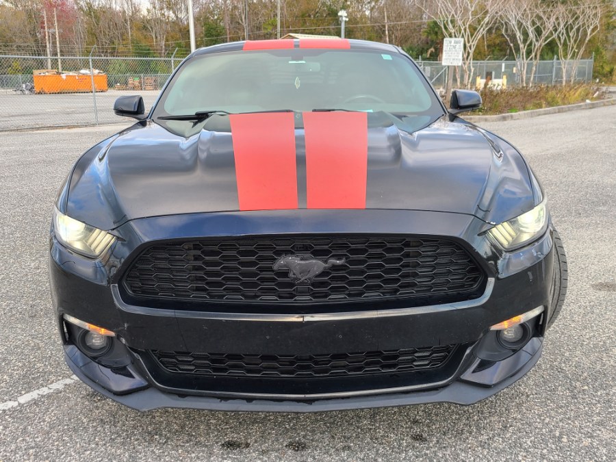 2017 Ford Mustang EcoBoost Fastback photo