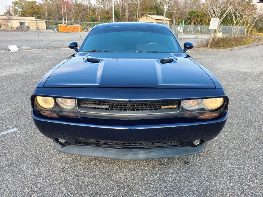 2013 Dodge Challenger SXT photo
