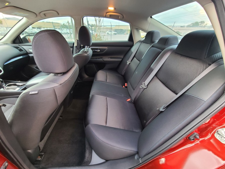 2018 Nissan Altima 2.5 SR Sedan photo