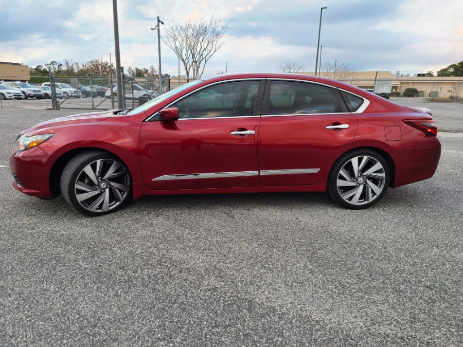 2018 Nissan Altima 2.5 SR Sedan photo
