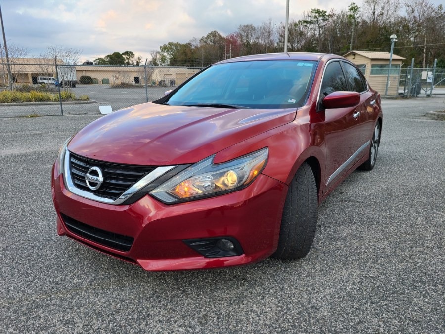2018 Nissan Altima 2.5 SR Sedan photo