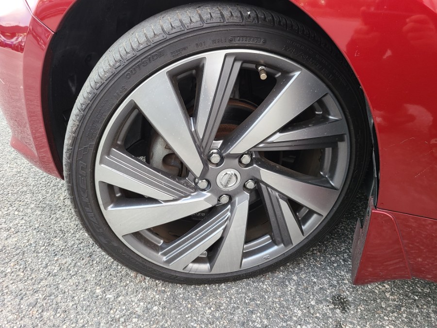 2018 Nissan Altima 2.5 SR Sedan photo