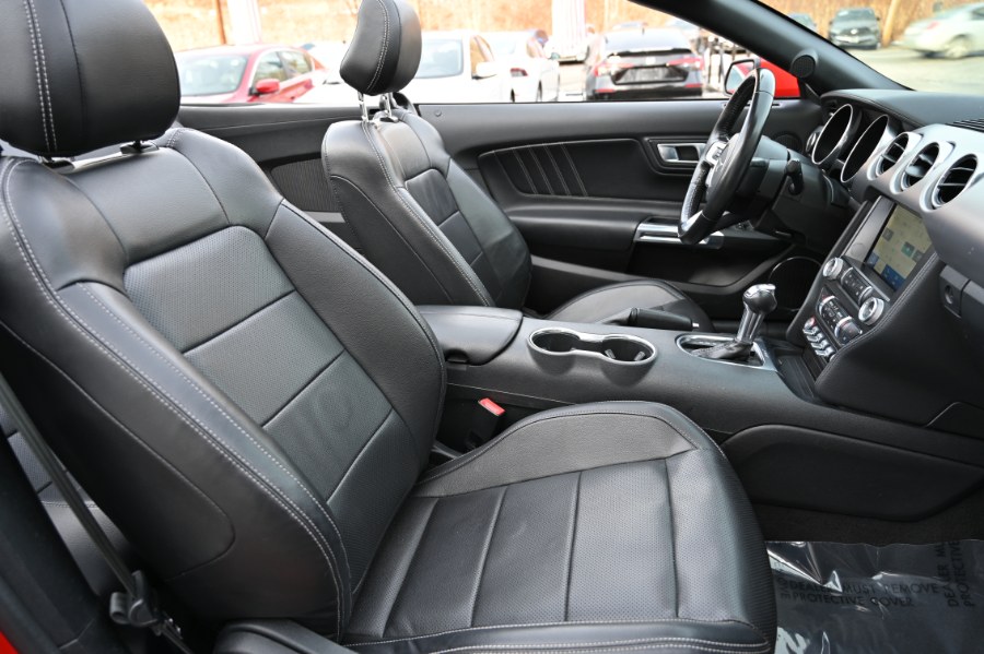 2022 Ford Mustang EcoBoost Premium Convertible photo