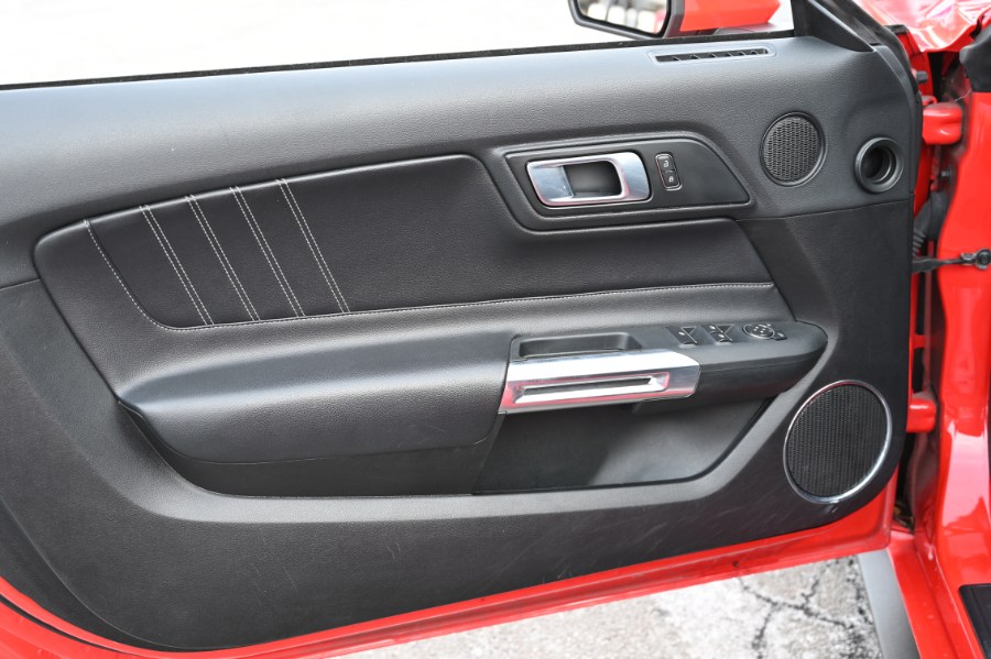 2022 Ford Mustang EcoBoost Premium Convertible photo