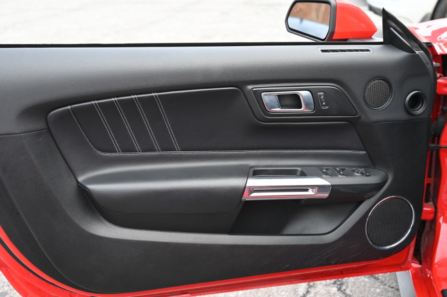 2022 Ford Mustang EcoBoost Premium Convertible photo