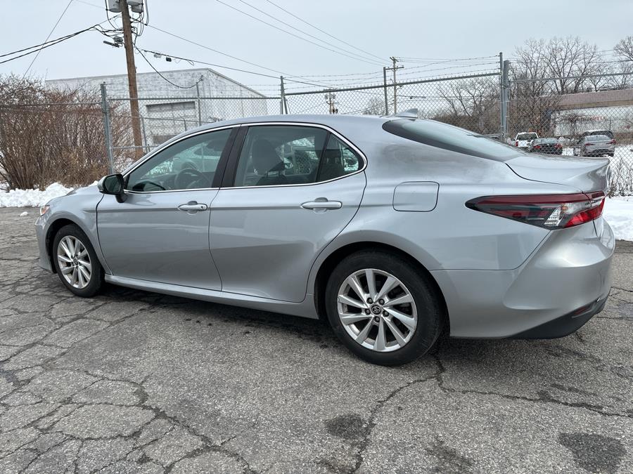 2021 Toyota Camry LE Auto (Natl) photo