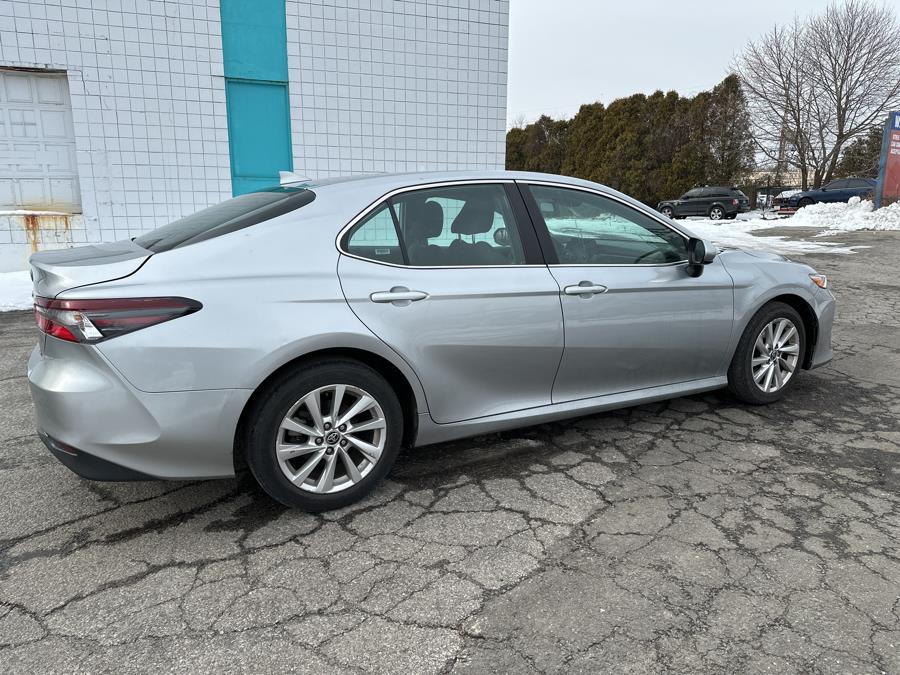 2021 Toyota Camry LE Auto (Natl) photo