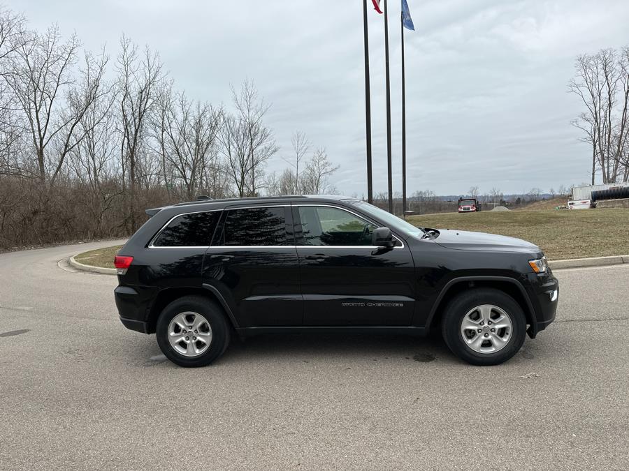 2017 Jeep Grand Cherokee Laredo 4x2 photo