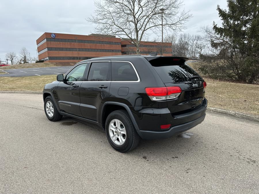 2017 Jeep Grand Cherokee Laredo 4x2 photo