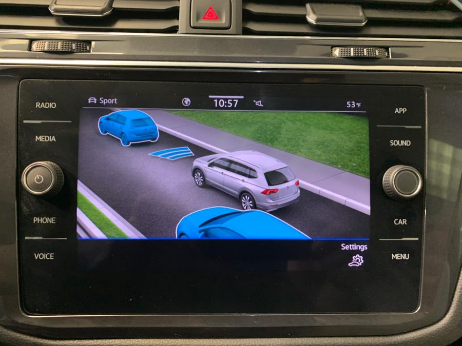 2021 Volkswagen Tiguan 2.0T SE R-Line Black 4MOTION photo