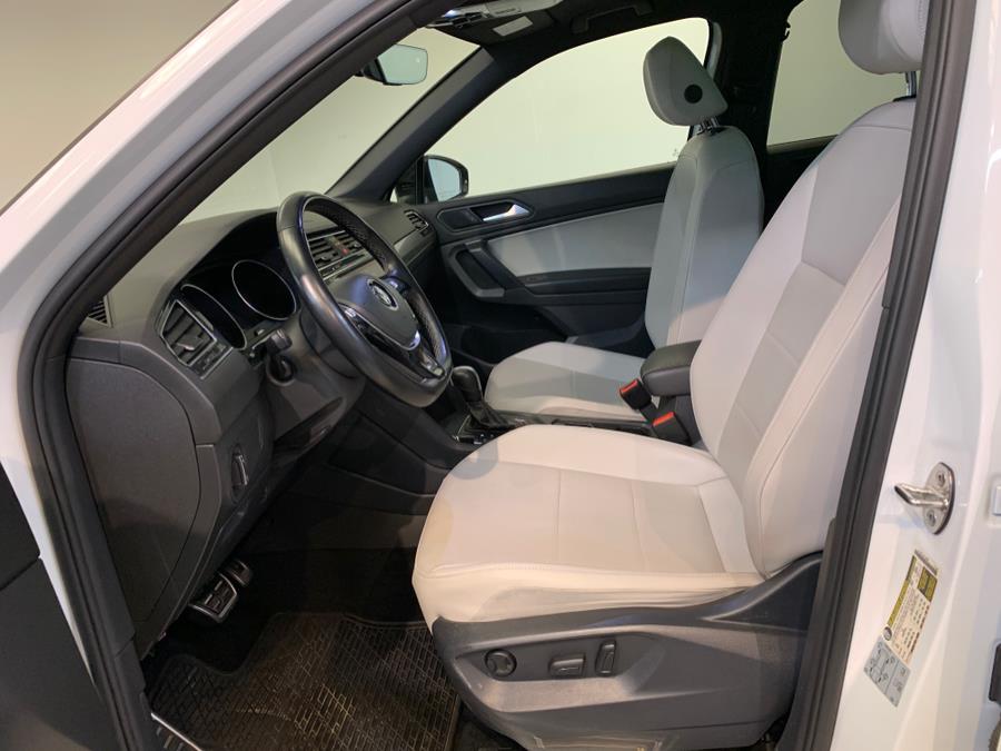2021 Volkswagen Tiguan 2.0T SE R-Line Black 4MOTION photo